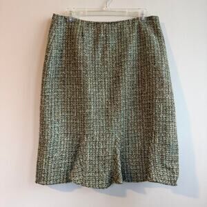 Green and brown plaid tweed skirt with pleated ruffle bottom